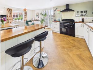 Dining Kitchen- click for photo gallery